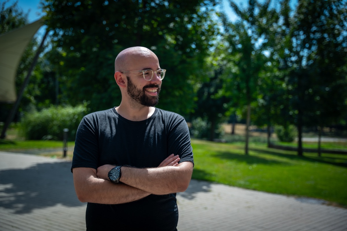 Robert Barcik speaking at an outdoor training session